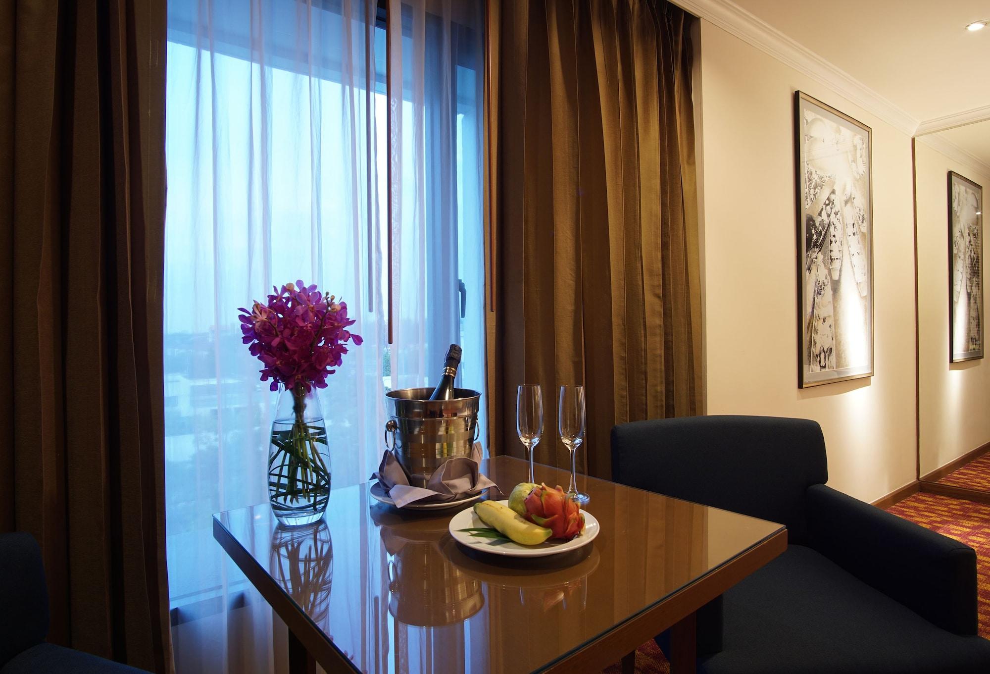 Dusit Princess Srinakarin Bangkok Ngoại thất bức ảnh