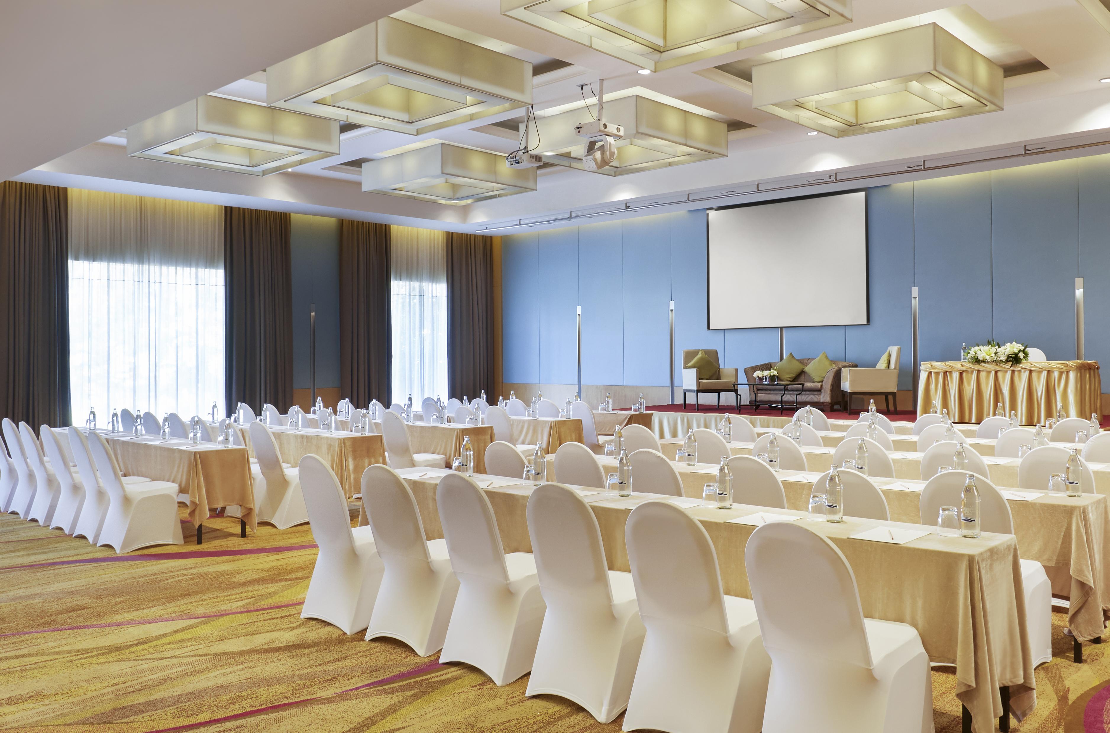 Dusit Princess Srinakarin Bangkok Ngoại thất bức ảnh