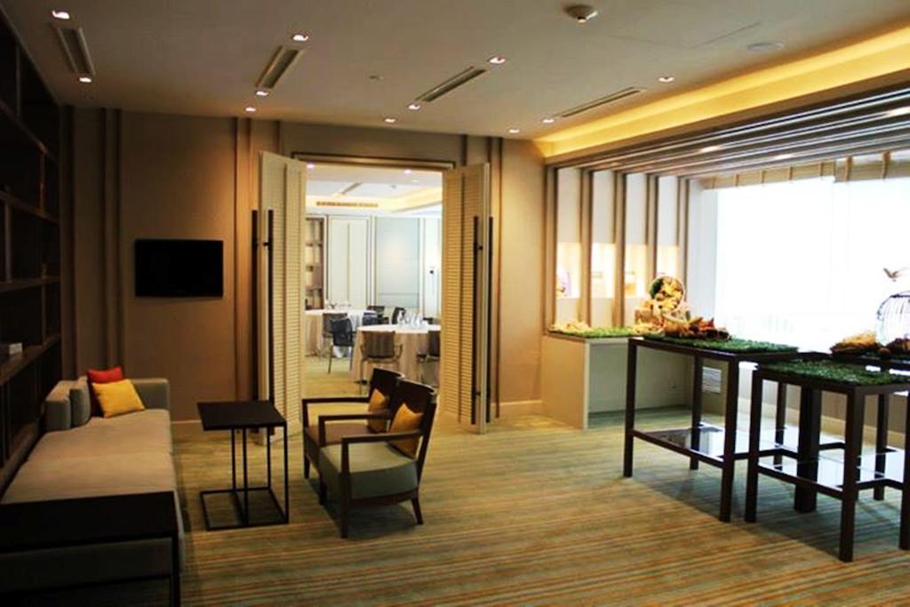 Dusit Princess Srinakarin Bangkok Ngoại thất bức ảnh