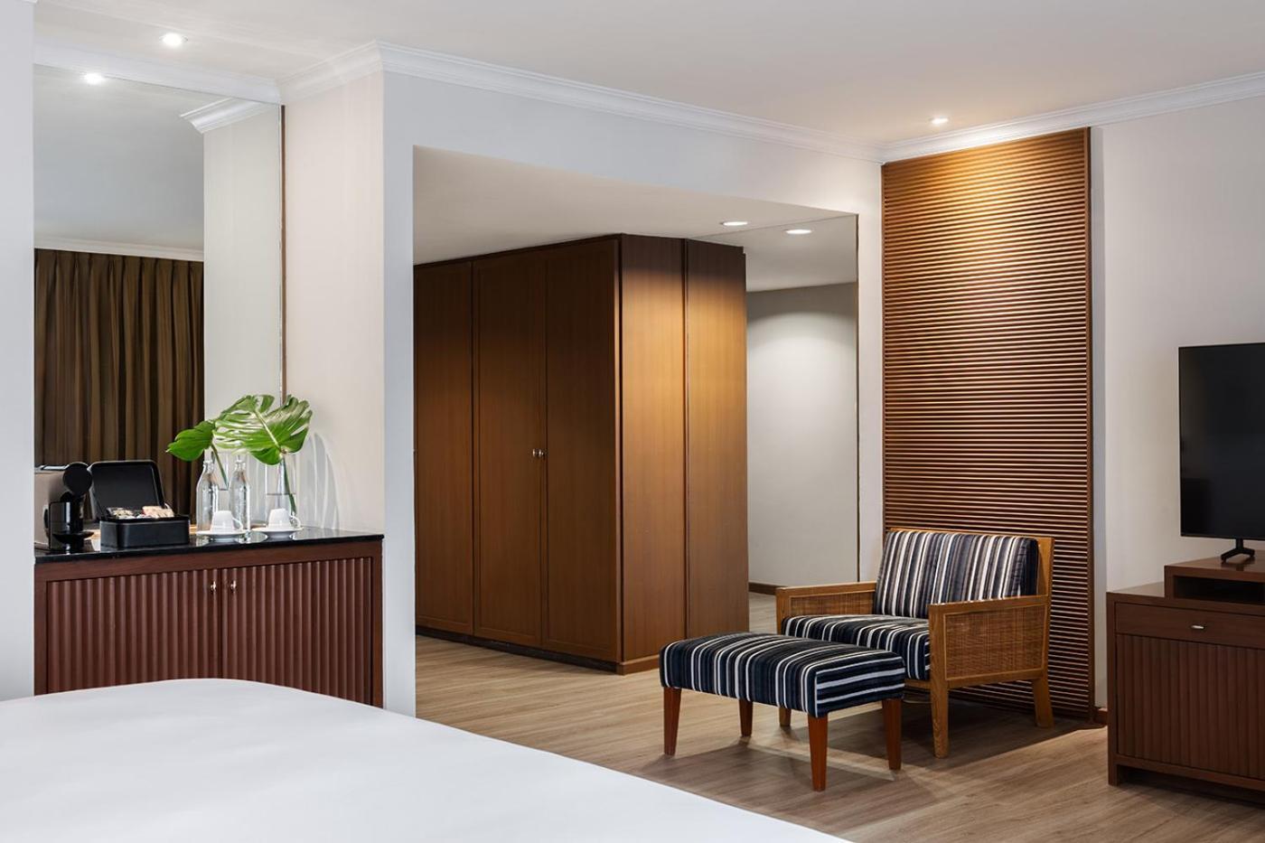Dusit Princess Srinakarin Bangkok Ngoại thất bức ảnh